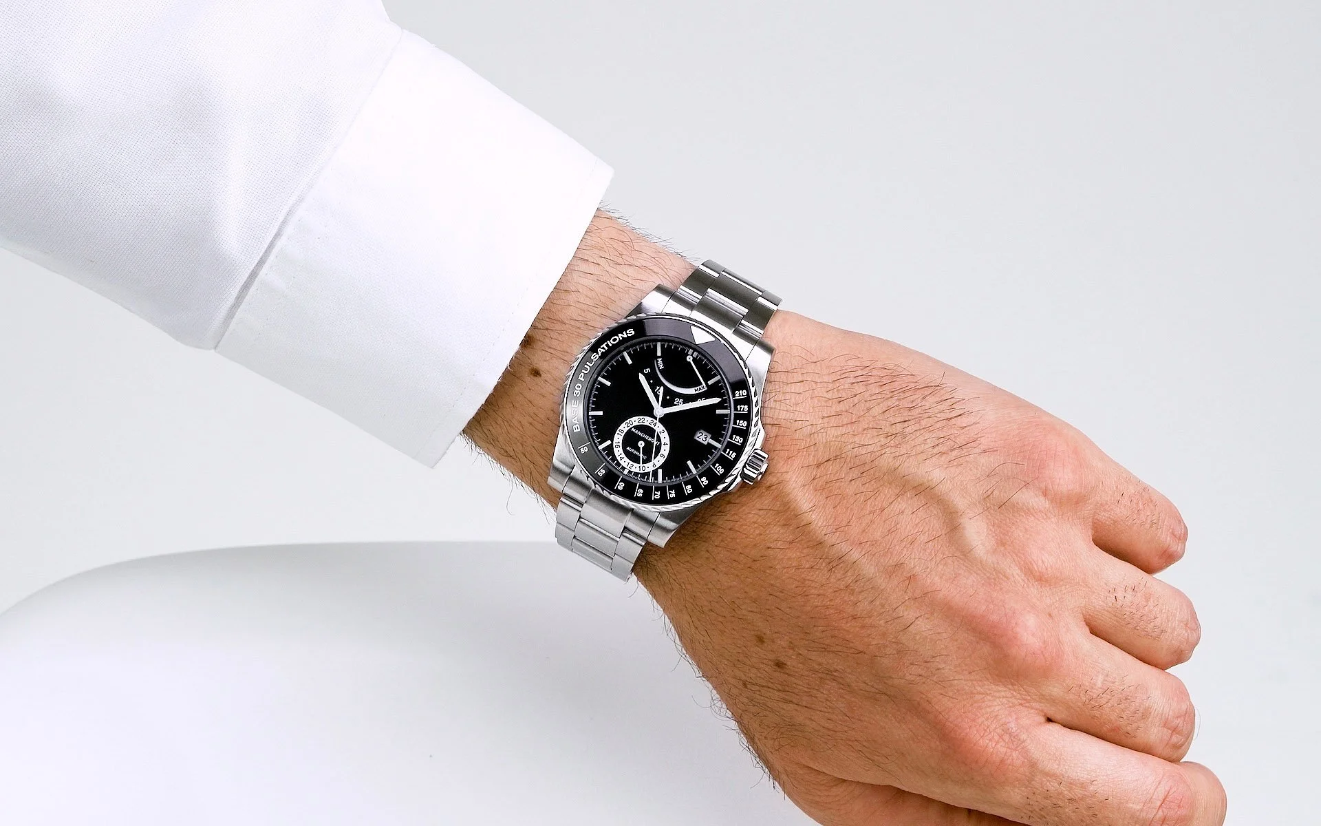 Pacer - 77000CN - Black Dial Men's Watch - Mancheront